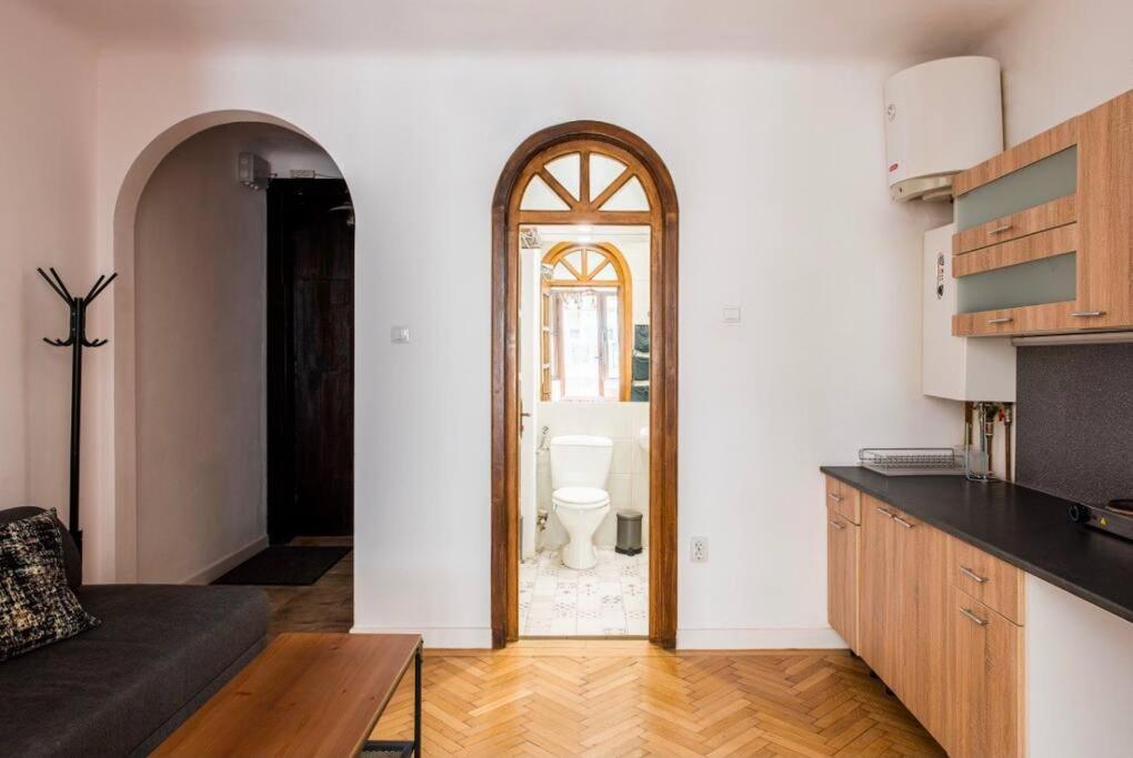 Classy Apartment Unirii Square Bucharest Exterior photo