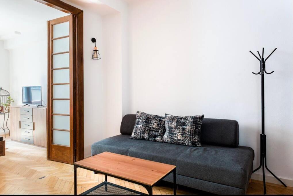 Classy Apartment Unirii Square Bucharest Exterior photo