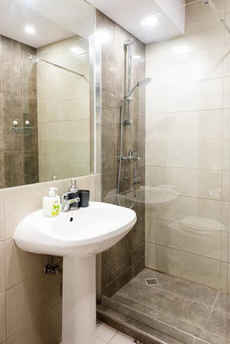 Classy Apartment Unirii Square Bucharest Exterior photo