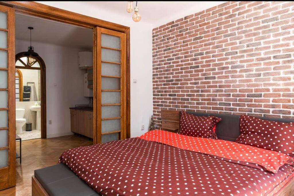 Classy Apartment Unirii Square Bucharest Exterior photo